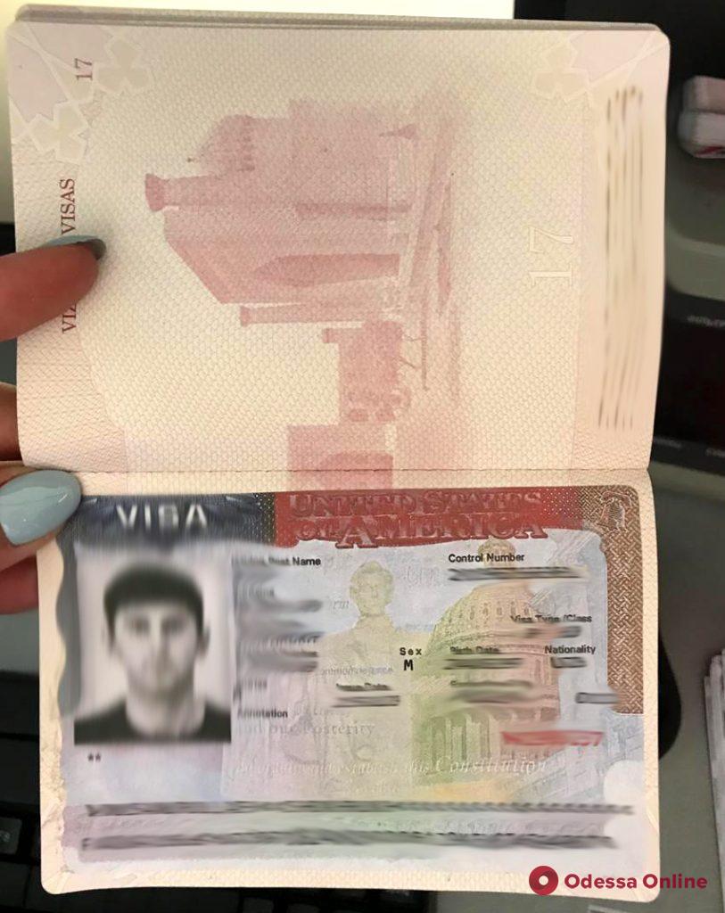 В Одесском аэропорту задержали иностранца с поддельной американской визой