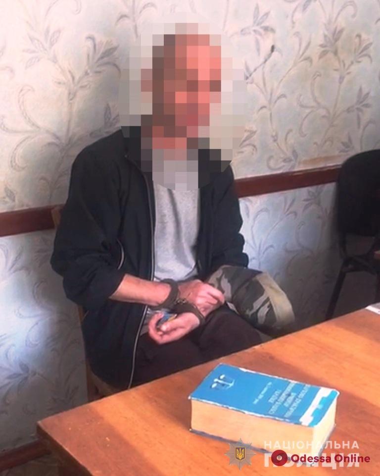 Надел на голову мешок и бросил в колодец: житель Одесской области убил тещу брата
