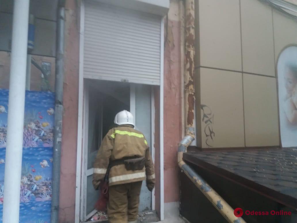 В центре Одессы при пожаре пострадал мужчина