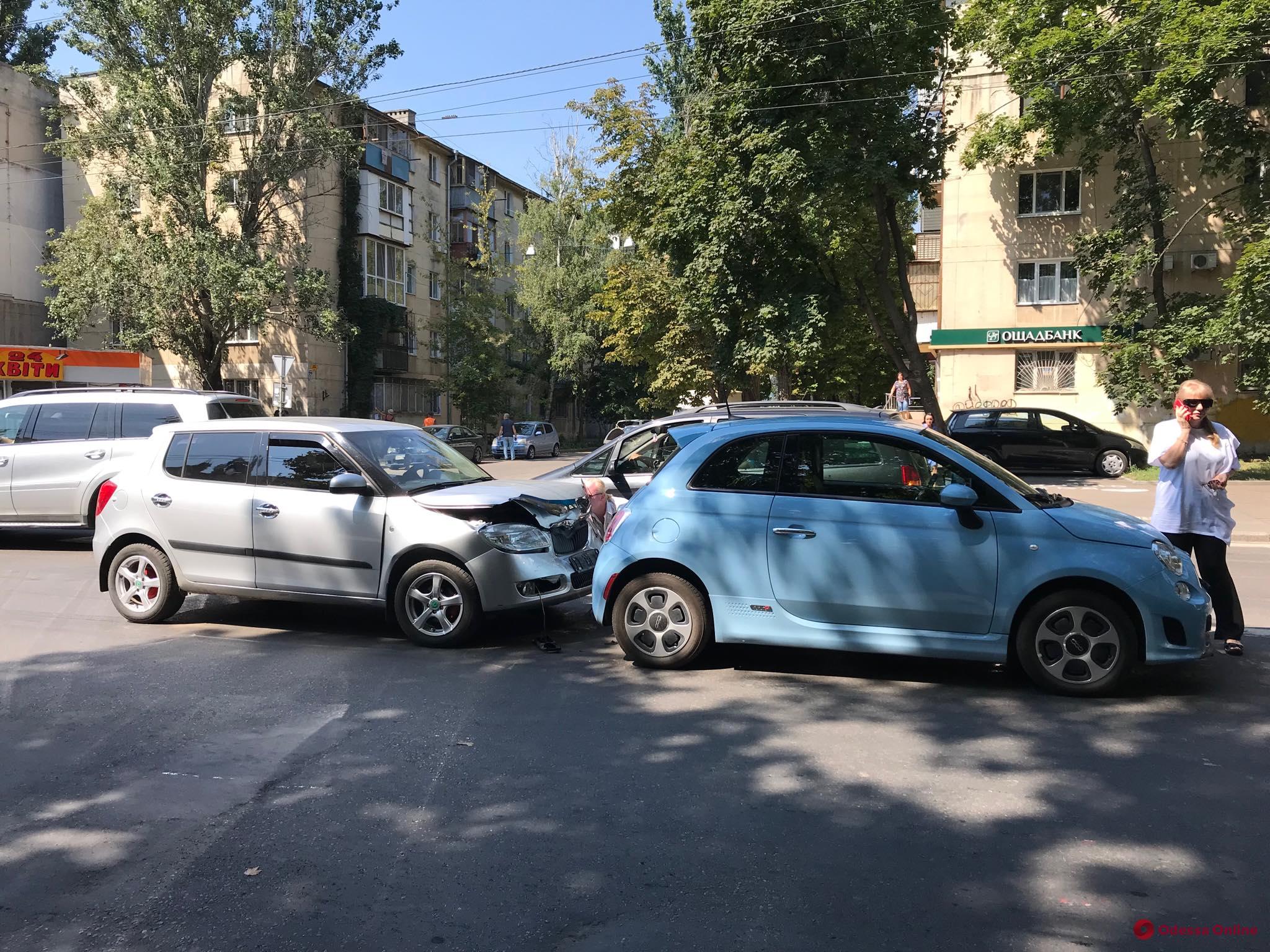 Из-за аварии на Сегедской затруднено движение