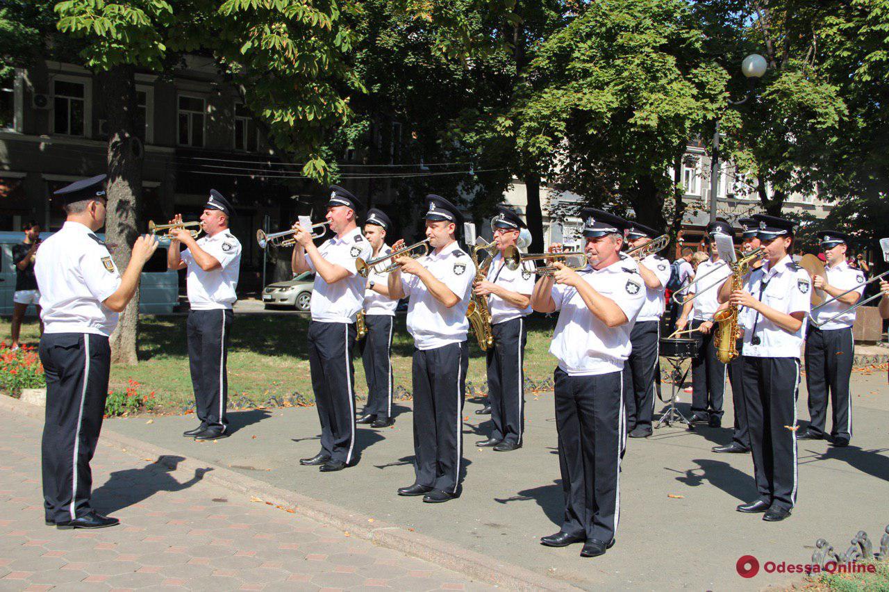 В Одессе почтили память погибших при исполнении правоохранителей (фото)