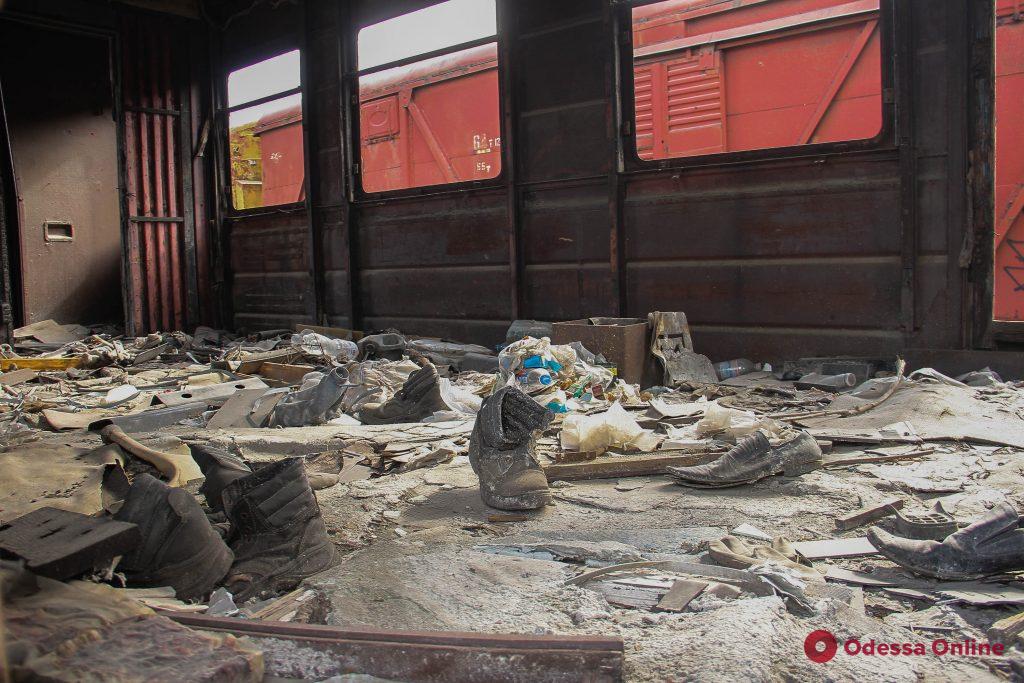 Одесское кладбище железнодорожных вагонов (фоторепортаж)