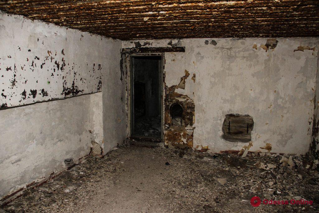 Эхо войны: заброшенные бункеры под Одессой (фоторепортаж)