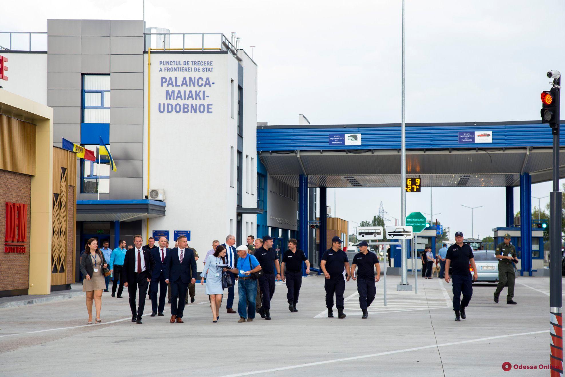 В Одесской области на границе с Молдовой открыли контактный пункт (фото)