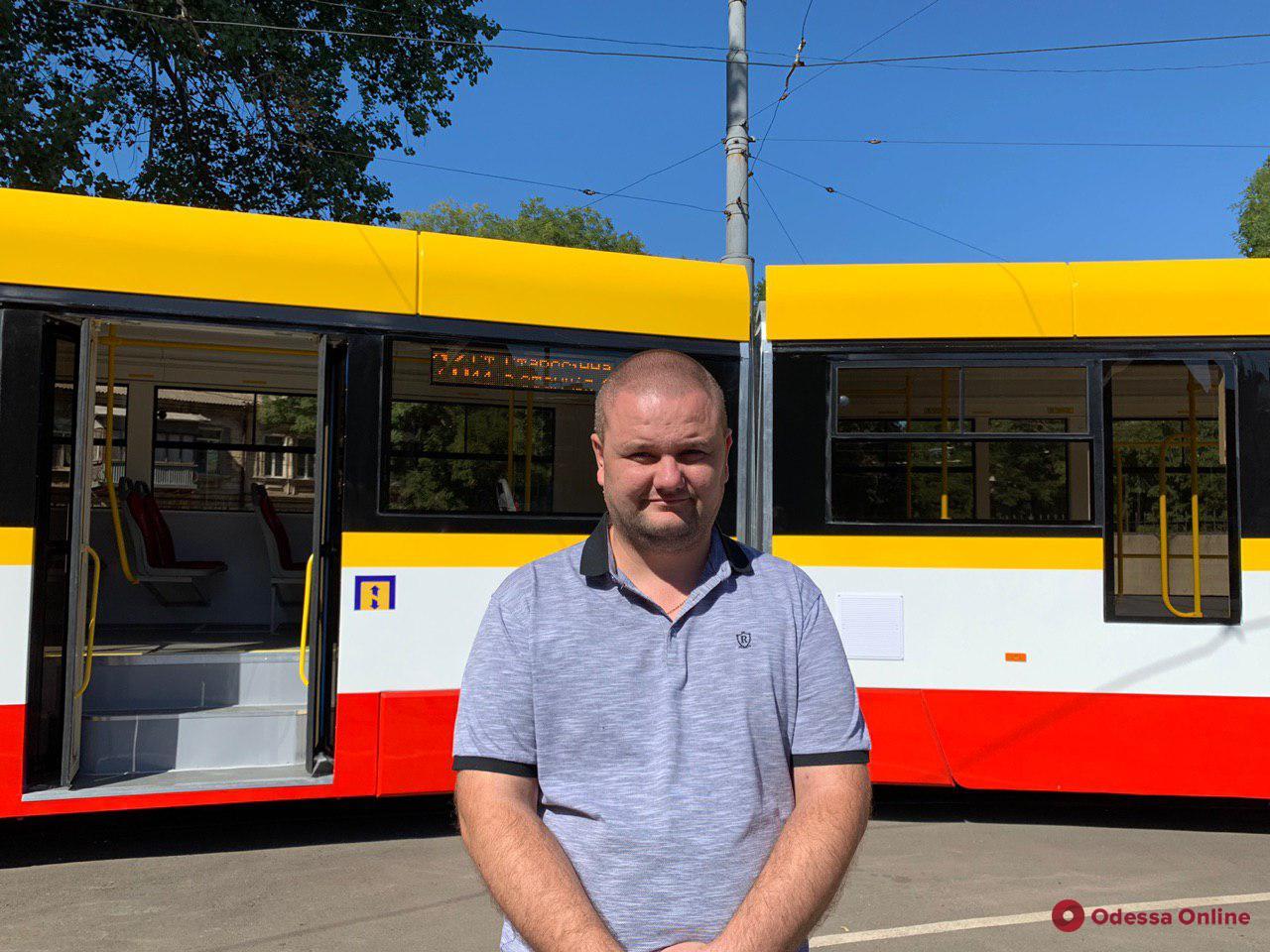 Трехсекционный трамвай «Одиссей-Макс» собрали за 42 дня