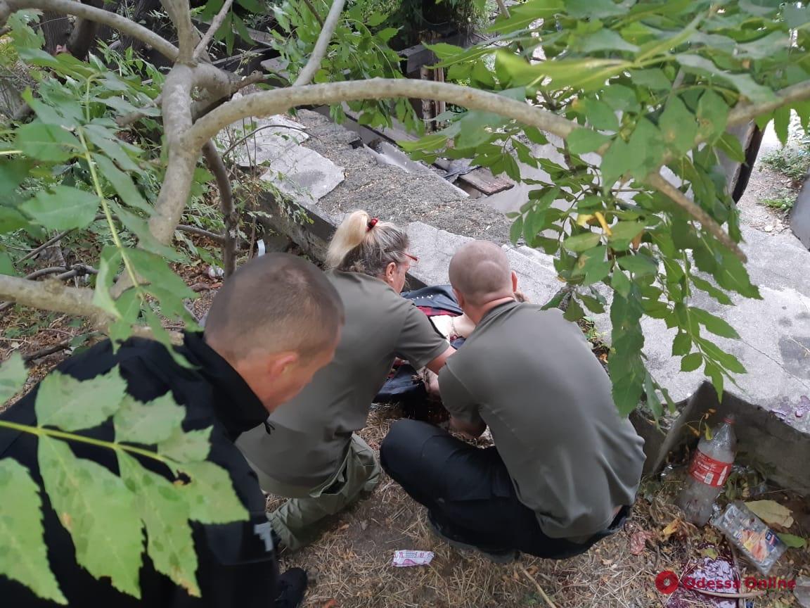В центре Одессы нашли мужчину с перерезанными венами