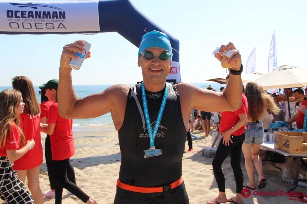 Oceanman: на Ланжероне финишировали победители заплыва на 10 и 5 км (фото)