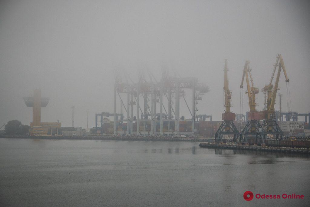 Утренняя Одесса в осеннем тумане (фоторепортаж)