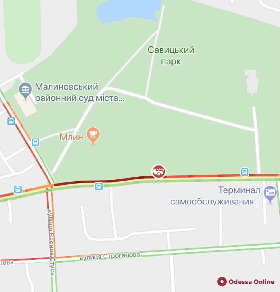 Одесса: движение по Мельницкой затруднено из-за ДТП