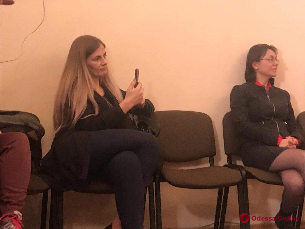 Скандал в «Свитанке»: очная ставка активистки Мельник и отстраненной дирекции