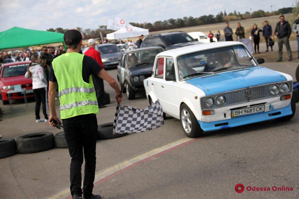 Под Одессой прошли гонки Base Race Days и выставка автомобилей (фото)