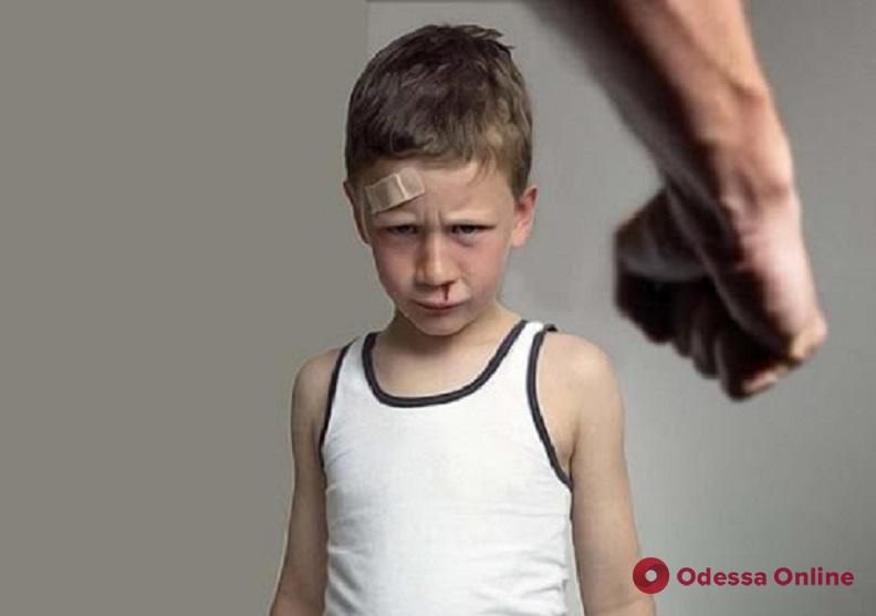 В Одесской области мужчина избил 8-летнего сына за отказ от ужина