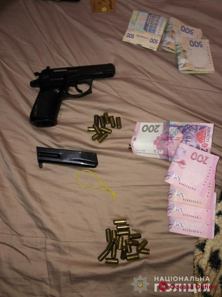 В Одессе поймали опасную банду разбойников и вымогателей (фото, видео)