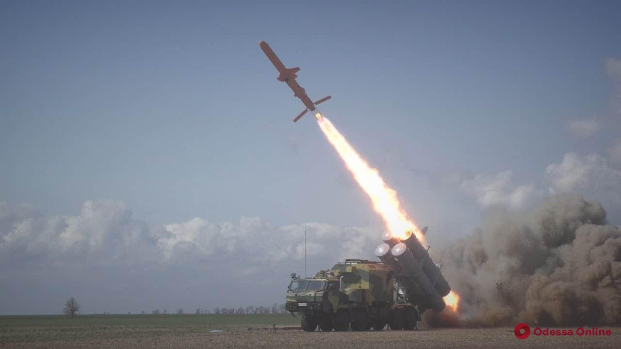 Под Одессой проводят ракетные стрельбы