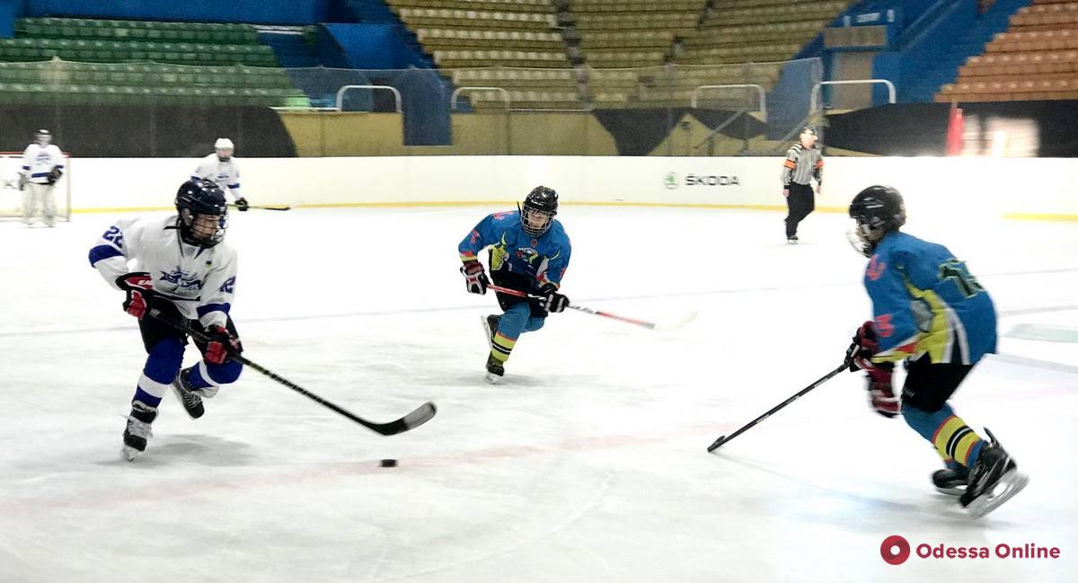 Хоккей: юные одесситы дважды разгромили соперника из Киева