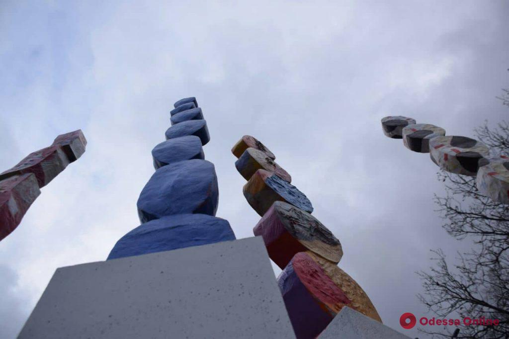 «Границы солнца с края степи» — в Одессе открыли новый арт-объект (фото)