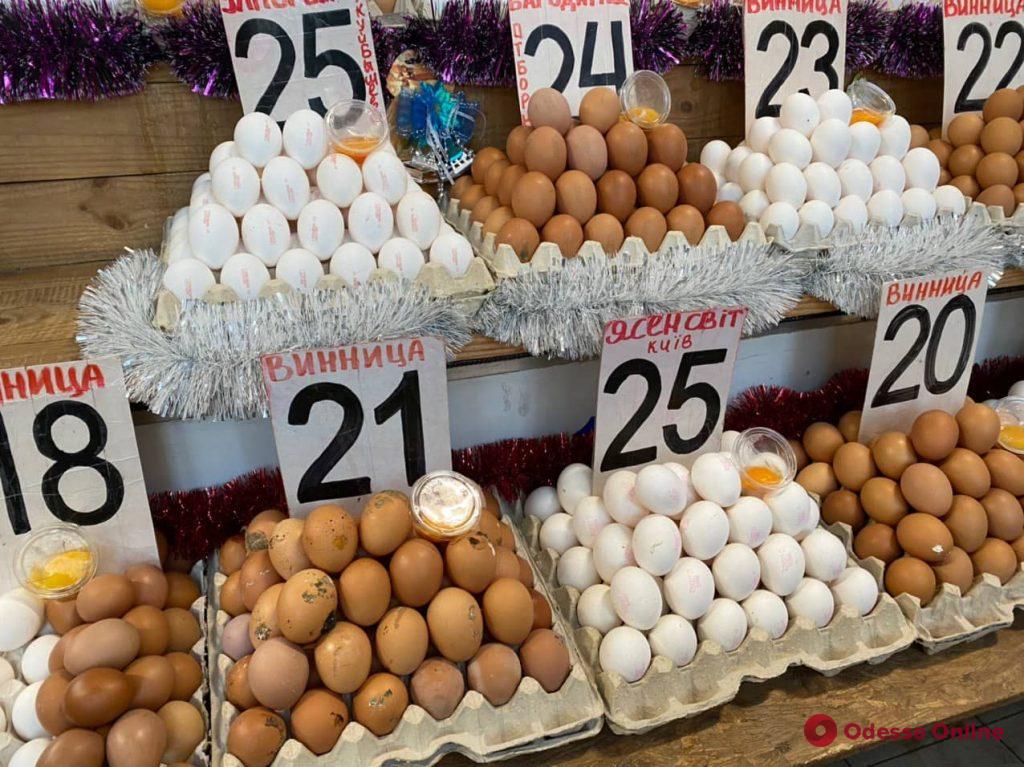 Яйца, баклажаны и тыква: воскресные цены на одесском «Привозе»