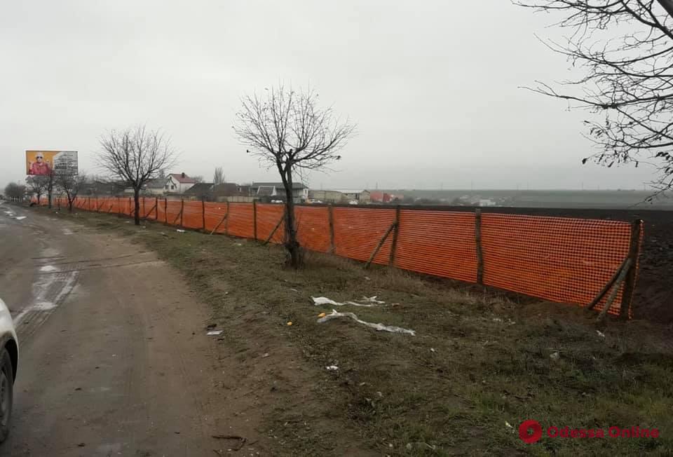 Автотрассы в Одесской области решили защитить от снежных заносов (фото)
