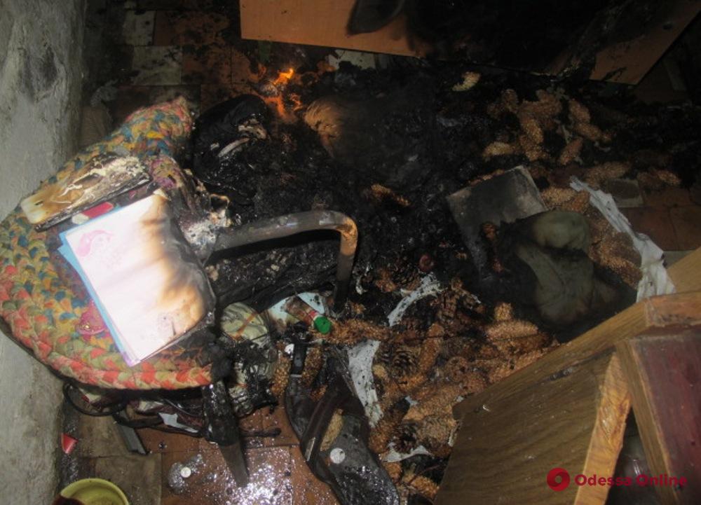 В студенческом общежитии на Довженко произошло возгорание из-за мобильного телефона