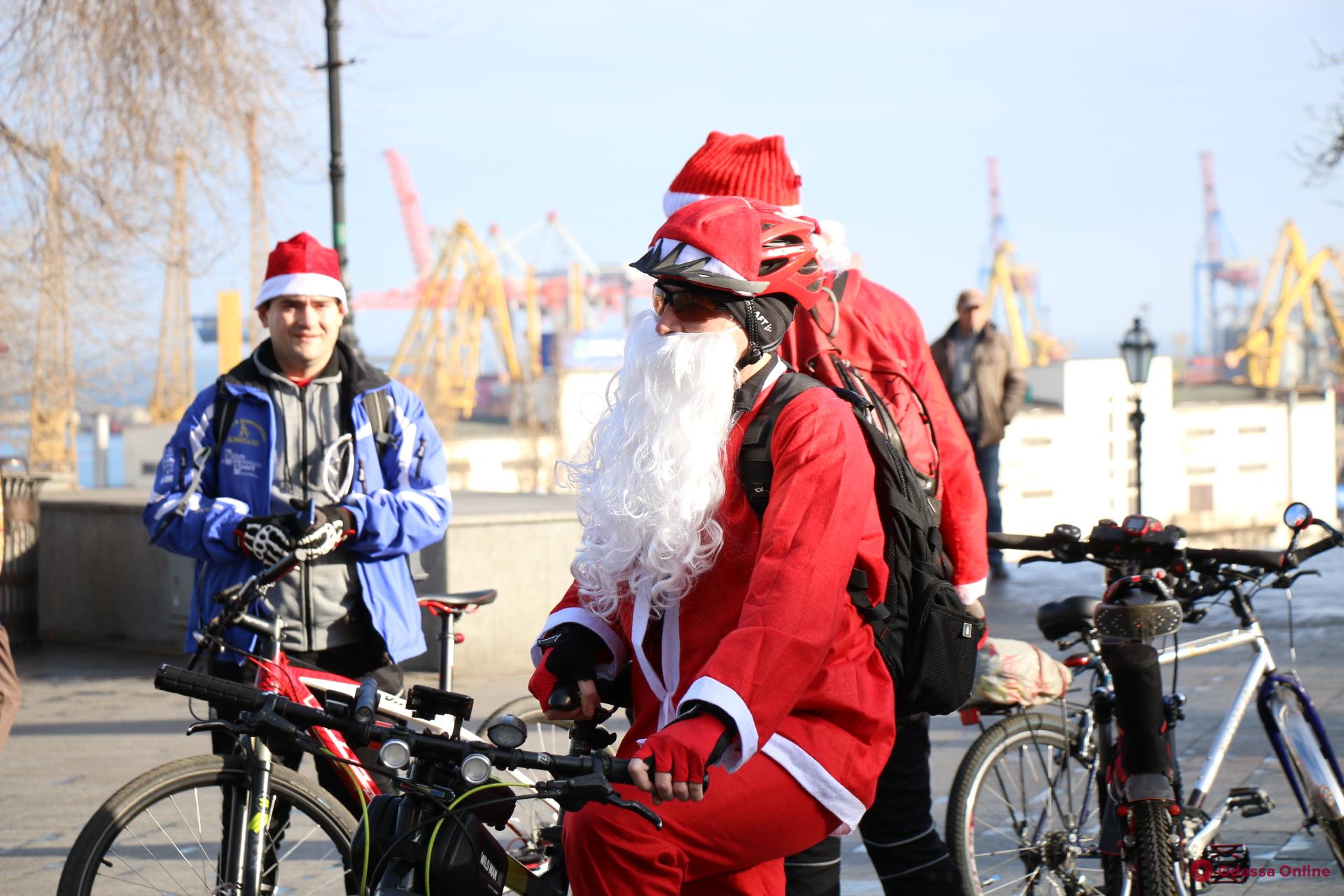 В Одессе прошел новогодний велопробег