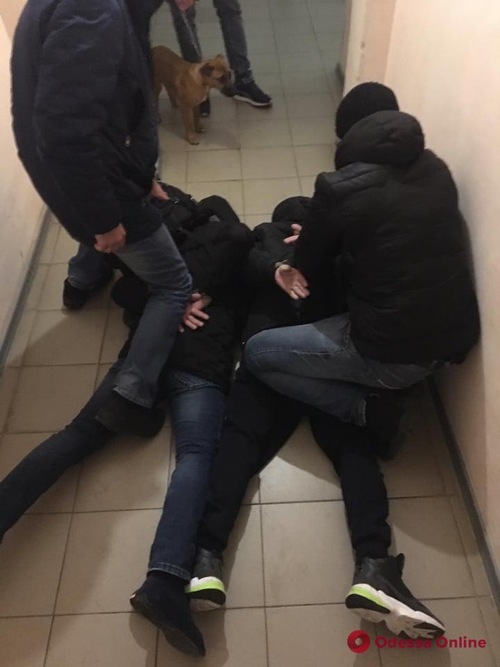 «Семейный бизнес» не удался: в Одесской области в СИЗО отправили группу наркодилеров
