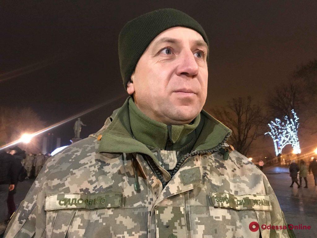 Одесские курсанты провели флешмоб в память о героях Крут