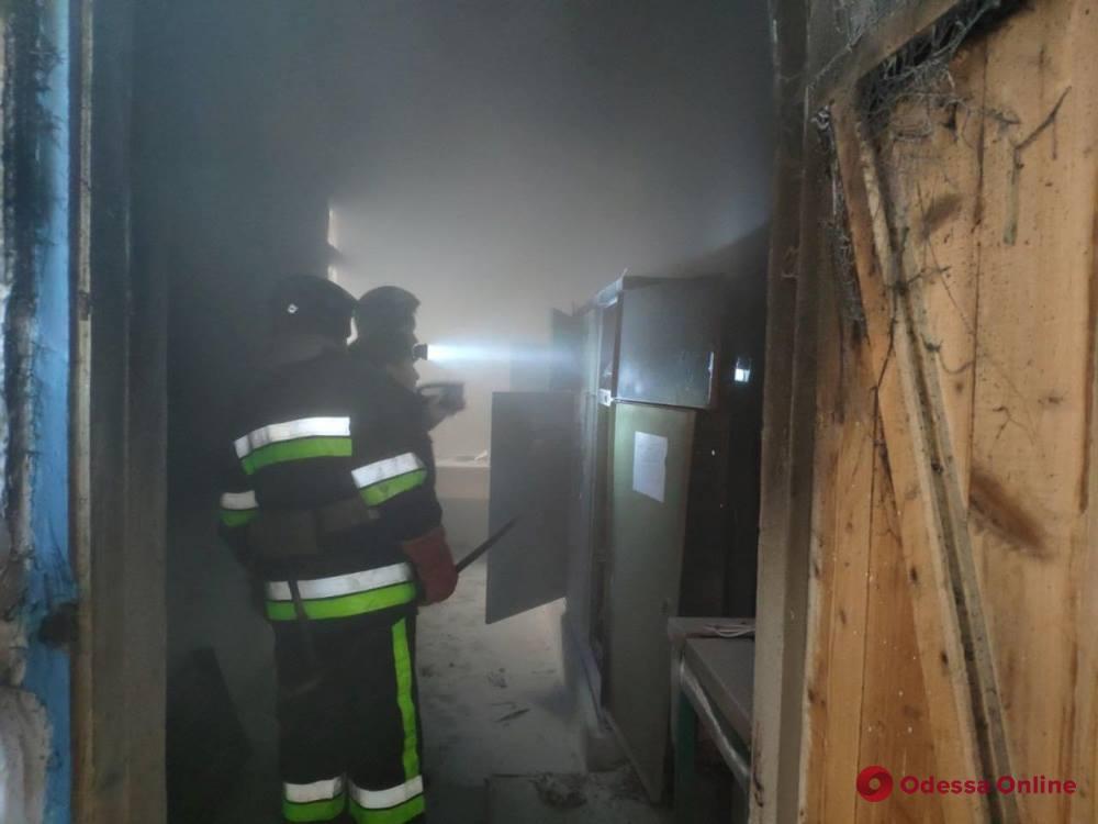 В школе на юге Одесской области произошел переполох из-за возгорания электрощитовой