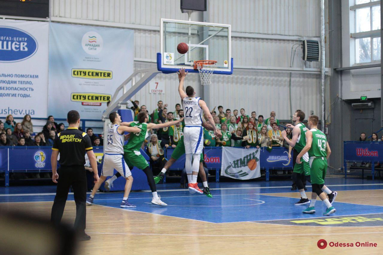 Баскетбол: «Одесса» во второй раз подряд одолела «Химик»