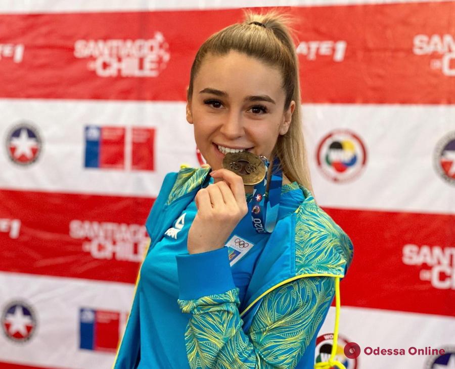 Очаровательная одесситка завоевала «золото» международного турнира по каратэ
