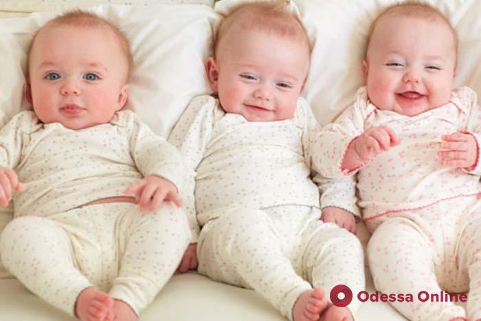 На минувшей неделе в Одессе родились восемь двоен и одна тройня