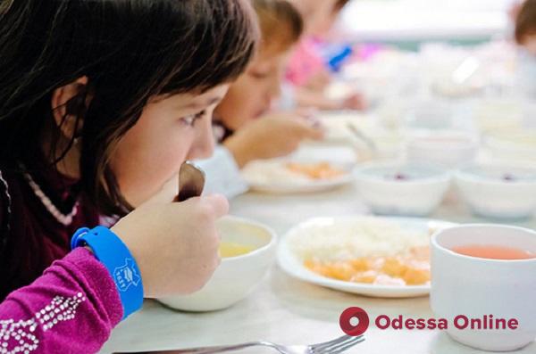 Одесский исполком утвердил новую стоимость школьных обедов