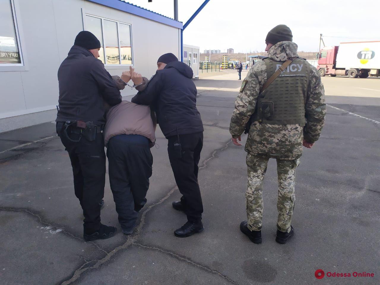 В Одесской области пограничники усмиряли буйного «гражданина СССР» (видео)