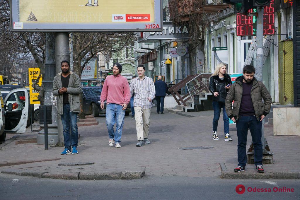 В Одессу пришла настоящая весна (фоторепортаж)