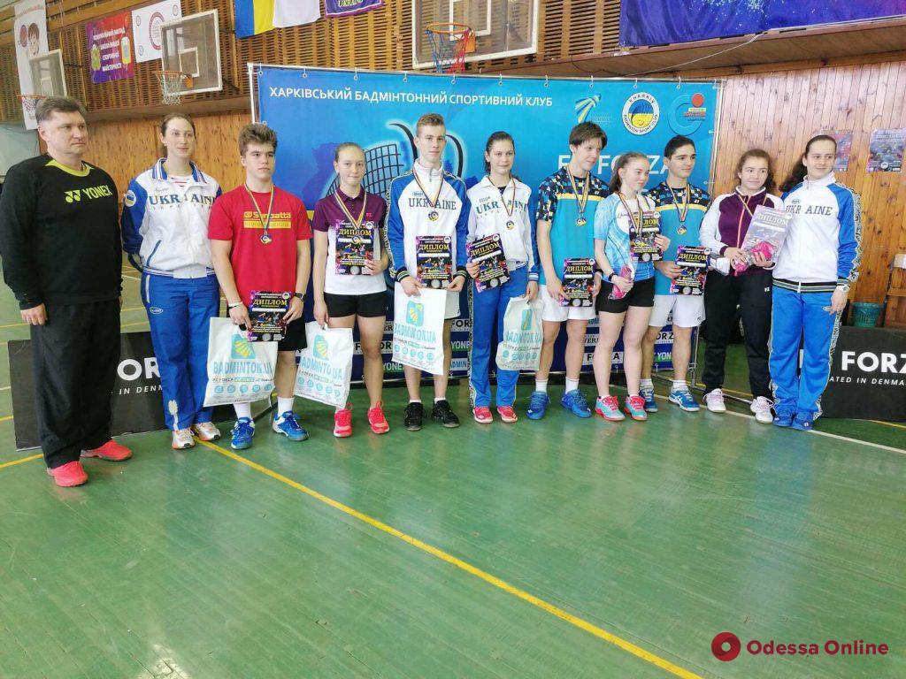 Бадминтон: одесситы успешно выступили во всеукраинском турнире в Харькове