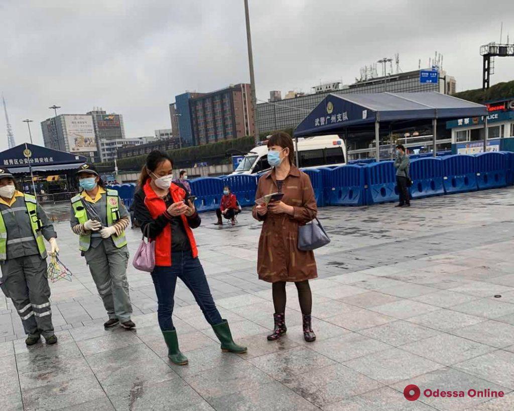 Одесситы в Китае: «Все в масках, жесткие меры, но паники нет» (фото, видео)