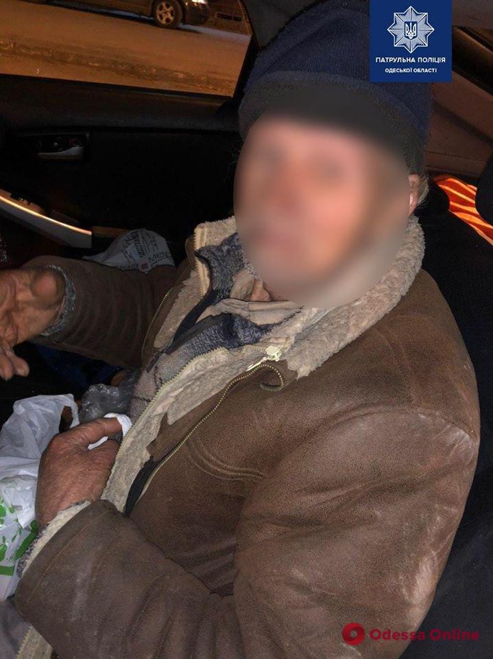 В Одессе ищут родственников найденного на Люстдорфской дороге мужчины