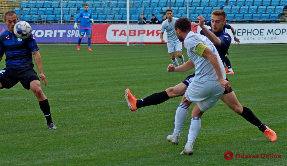 Футбол: одесский «Черноморец» проиграл на своем поле зарянским «Балканам» (фоторепортаж, видео)