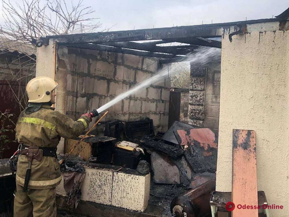 Одесса: на Слободке горел частный дом (фото)