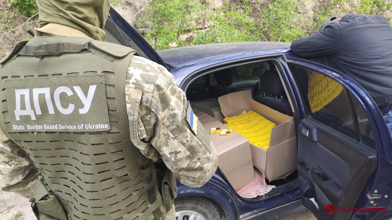 В Одесской области пограничники задержали Opel с контрабандой
