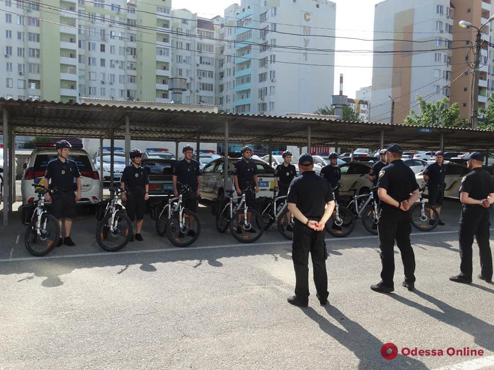 На улицы Одессы вышли полицейские велопатрули (фото)