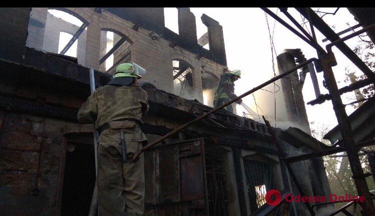 В Лиманском районе сгорел дачный дом