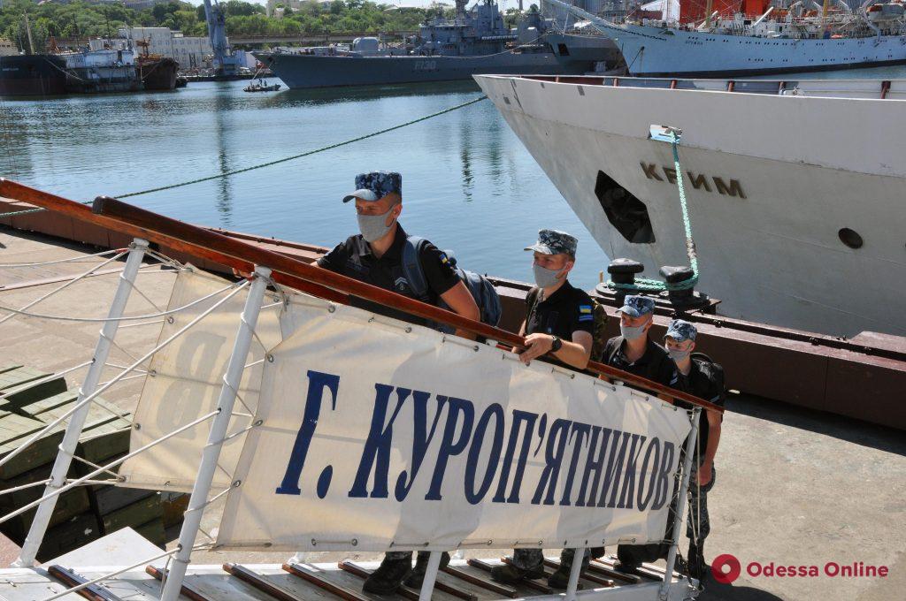 Будущие морские пограничники начали первую стажировку в Одесском отряде морской охраны