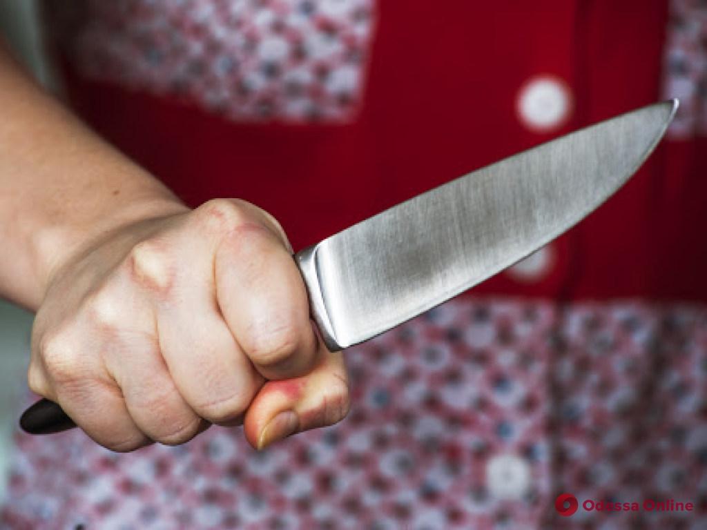 Жительница Одесской области во время ссоры ударила супруга ножом в живот