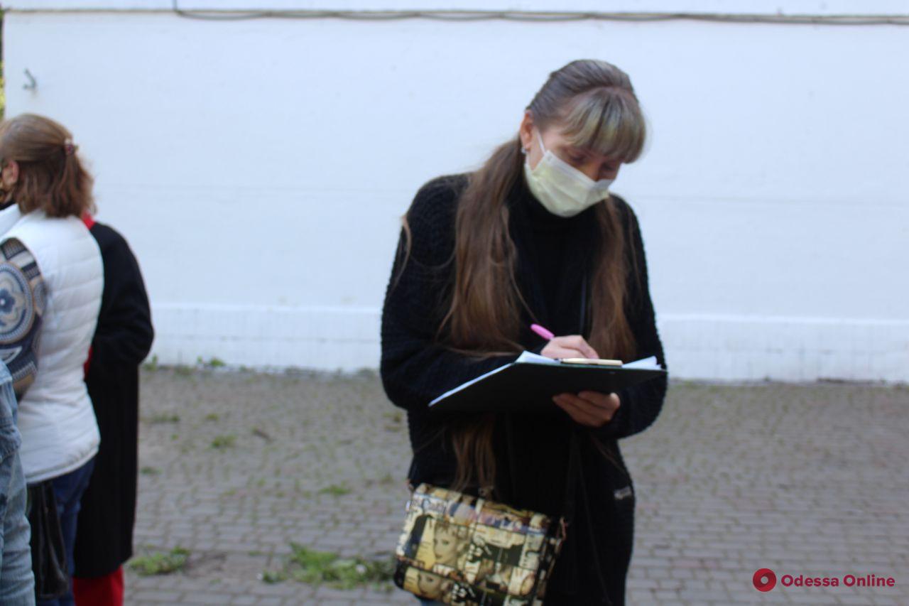 На Крымской «вырос» неопределившийся МАФ — местные жители вышли на пикет (обновлено)