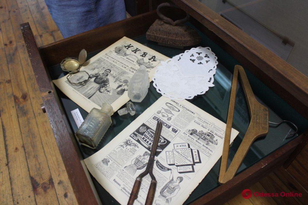 «Сокровища» с чердака: в Одессе проходит выставка редких старых вещей (фото)