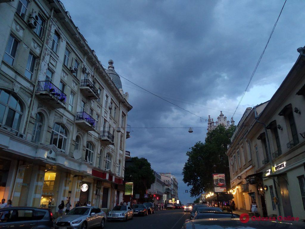 Воскресный вечер в Одессе (фоторепортаж)