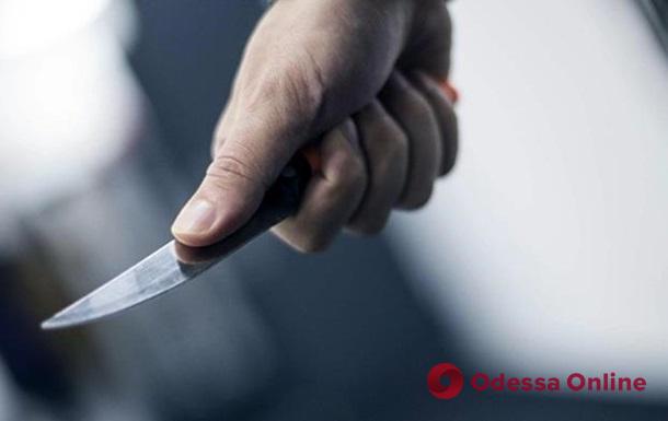 В школе на юге Одесской области старшеклассник полоснул себя ножом по горлу (обновлено)