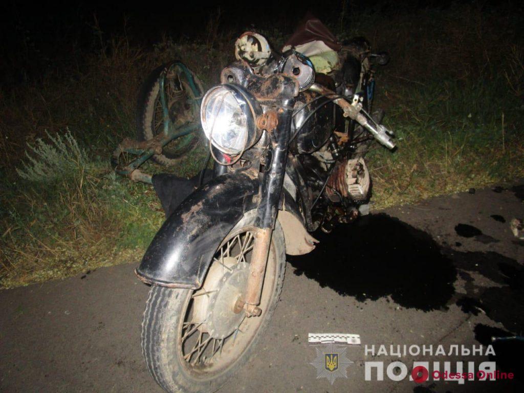 В Одесской области столкнулись мотоцикл и мопед – шестеро пострадавших