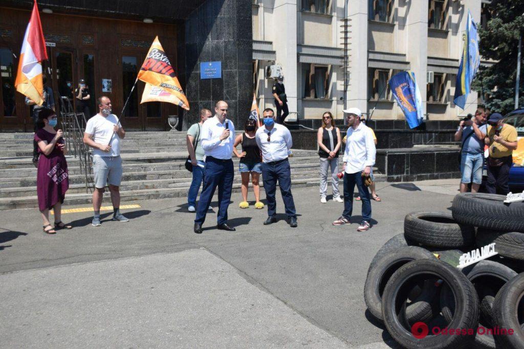 В Одессе проходит антикарантинный автопробег (фото, видео, обновлено)