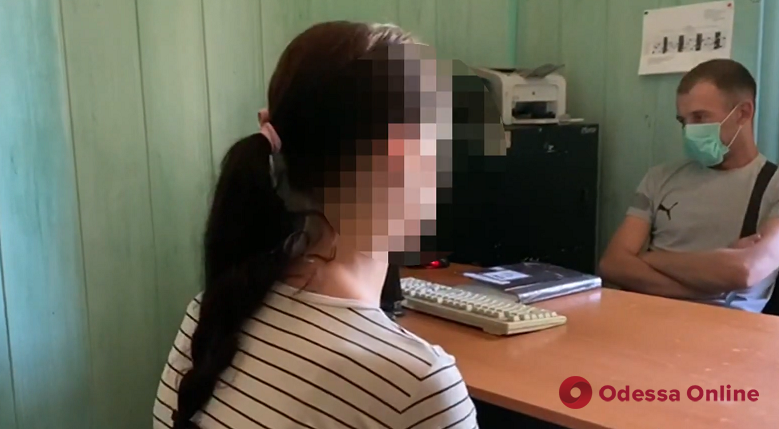 На Молдаванке ревнивица с ножом напала на одесситку (видео)